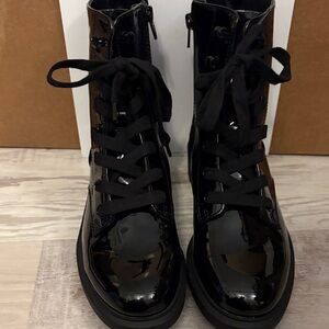 #147 Dolce Vita NWOT W sz 7M  Black Patent Leather Women's Boots All man made